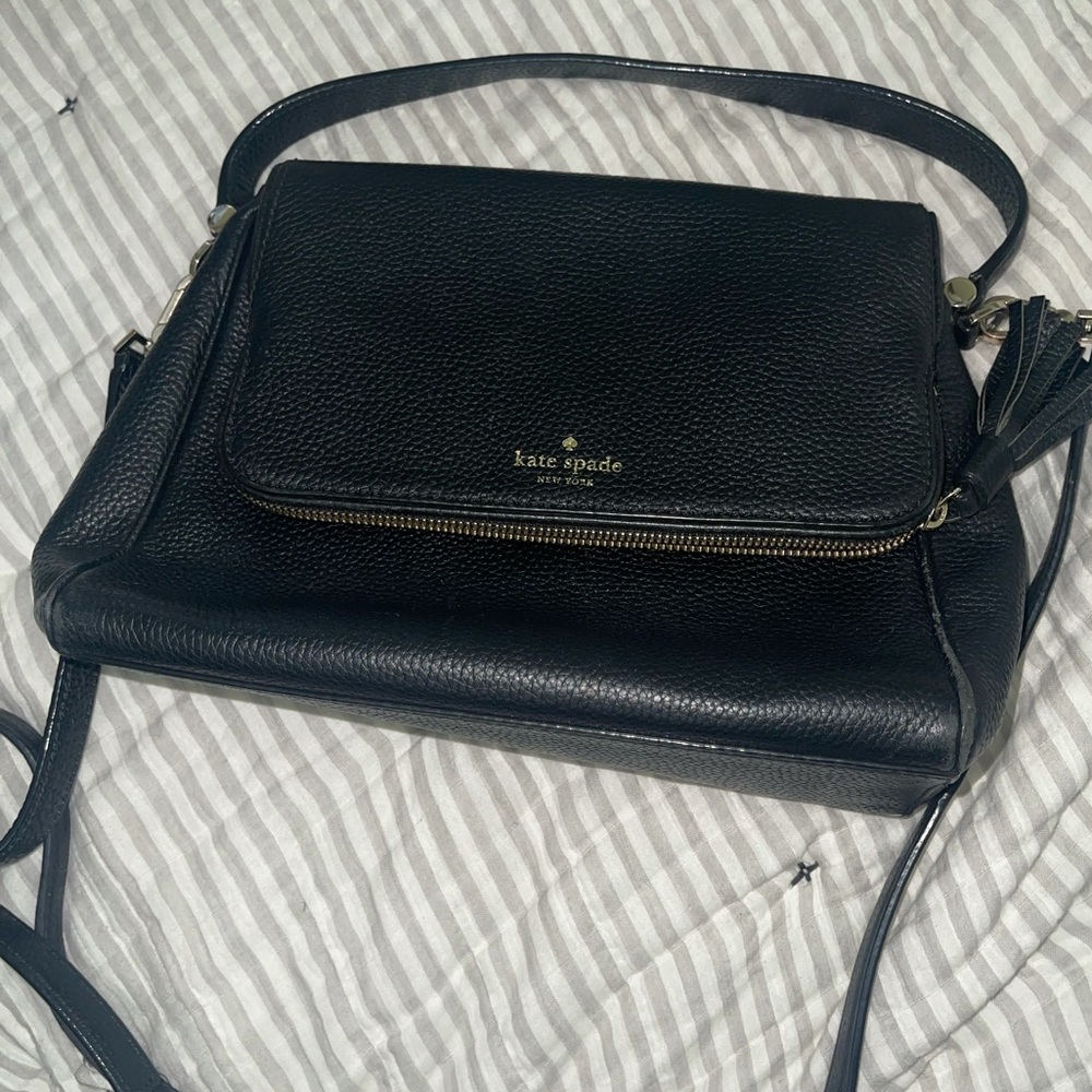 Kate Spade (black) crossbody EUC